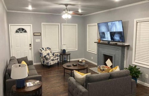 Highland Historic District House | Relaxation on Robinson
