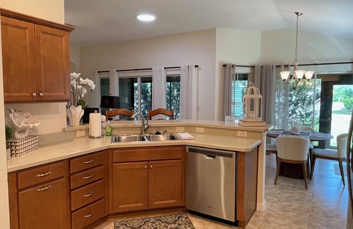 Fruitland Park House | Relaxation, Villages style—your happy place awaits