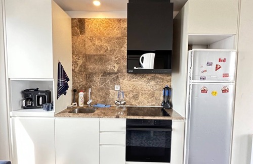 Mahmutbey Apartment | Relaxing 1BR 2BA Apt w/Free Wi-fi, AC & Washer