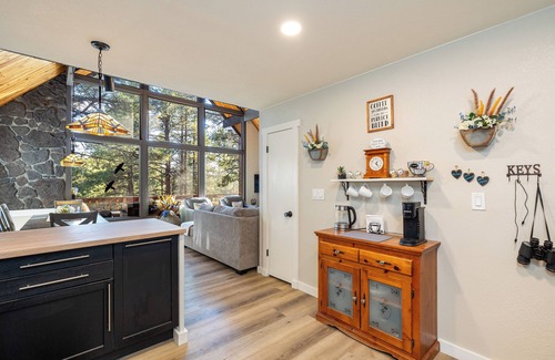 Kachina Village Cabin | Relaxing A-Frame with view of the Pines