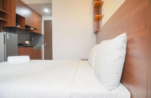 Depok Apartment | Relaxing and Homey Studio Transpark Cibubur Apartment By Travelio