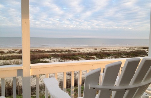 Galveston House | Relaxing Beachfront Escape In Sea Isle! 3 BR/2 BA with Great Views
