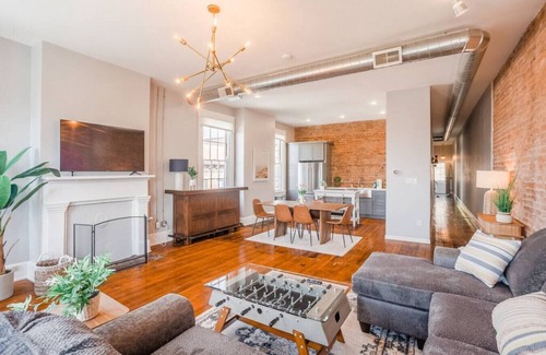 Mount Auburn Condo | Relaxing, Boho Chic 2B 2Bath Downtown City View Condo