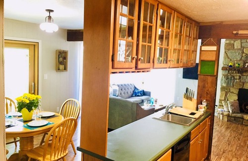 Oak Grove House | Relaxing Boone Lake house -close proximity to TRI-city/Bristol, Johnson City