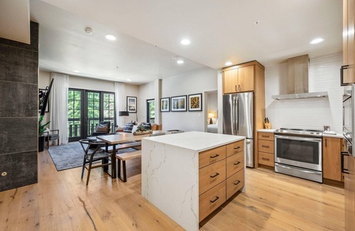 Tamarack Resort Condo | Relaxing Condo| Gas Fireplace and Queen BunkBeds