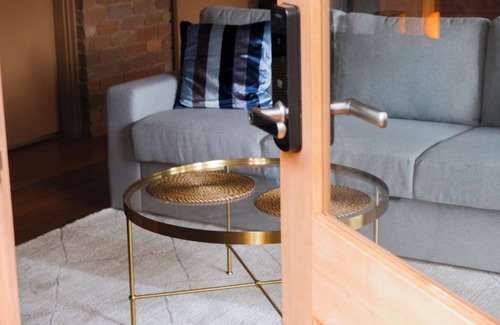 Tremont House | Relaxing Dandenong Ranges forest haven, near beautiful hikes and small towns