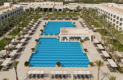 Marsa Matruh Hotel | Relaxing Family Room with Swimming Pool and Playground - Steps from Almaza Bay