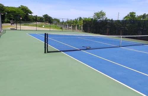 Orange Bay Condo | Relaxing fun in the sun. Enjoy a little piece of the jamaican jewel in security