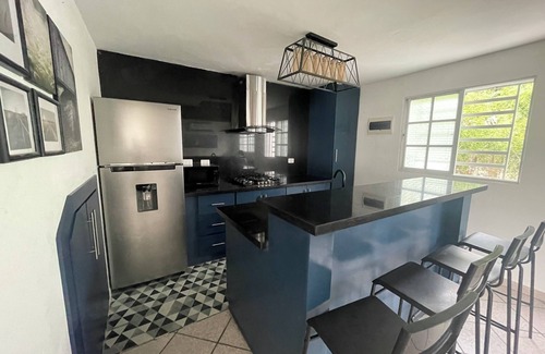 Mar De Sol Apartment | Relaxing Getaway Near The Beach: Cozy 2 Bedroom Apartment