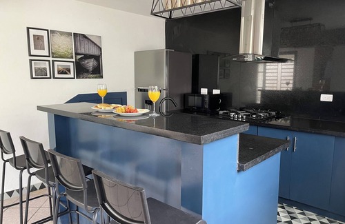 Mar De Sol Apartment | Relaxing Getaway Near The Beach: Cozy 2 Bedroom Apartment