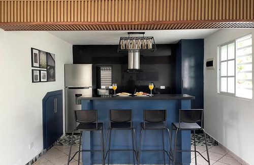 Mar De Sol Apartment | Relaxing Getaway Near The Beach: Cozy 2 Bedroom Apartment