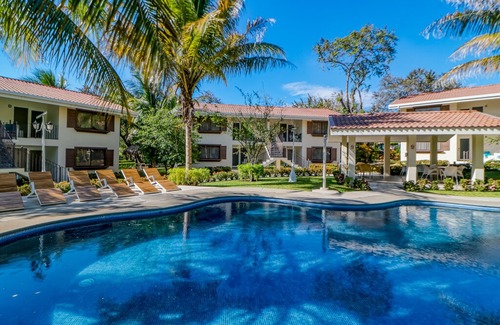 Coco Apartment | Relaxing, ground-floor apartment w/ a shared pool & pool spa in Playa del Coco