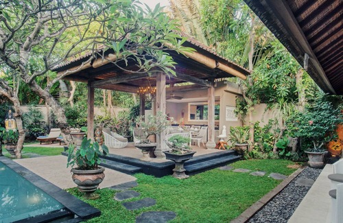 Berawa Villa | Relaxing Haven with Pool and Yoga Area - CHSE
