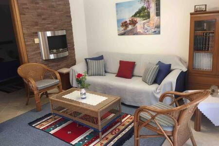 Markopoulo Mesogaias Apartment | Relaxing house in Porto Rafti