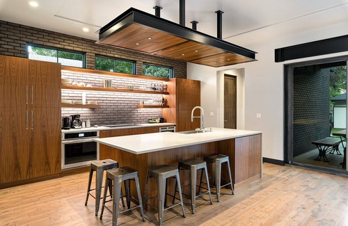 Old Town West House | Relaxing in Paradise W Private Roof Top Deck!