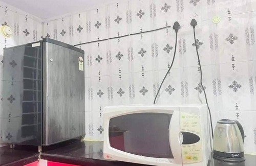 RT Nagar House | Relaxing King Bed Suite with Free Internet and Free Parking
