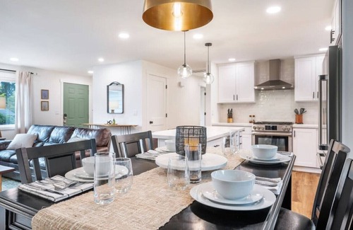 Inglewood-Finn Hill House | Relaxing Kirkland Haven