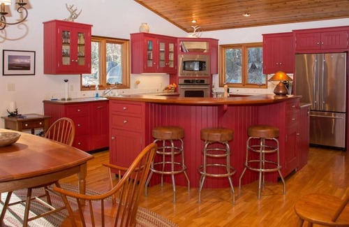 Searsmont House | Relaxing Log Cabin on Quantabacook Lake House * 11+ years of renting *