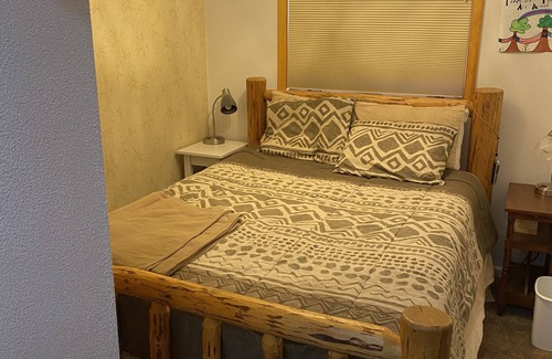 Dubois Cabin | Relaxing Mountain Getaway