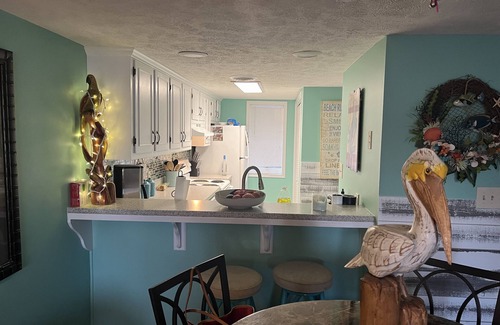 Crescent Beach Condo | Relaxing North Myrtle Beach Condo in quiet neighborhood