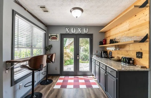 Hoschton House | Relaxing Oasis W/Patio. Close 2 Park, Winery & Spa