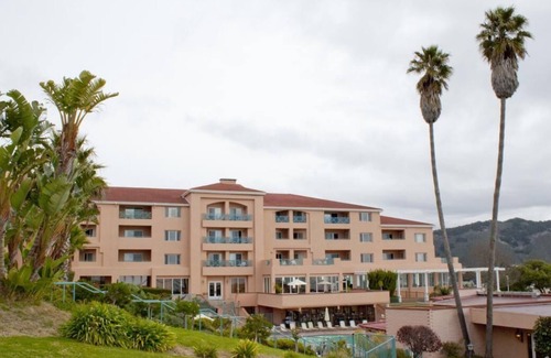 Avila Beach Resort | Relaxing Overnight Stay! 3 Convenient Units, Free Parking, Onsite Pool