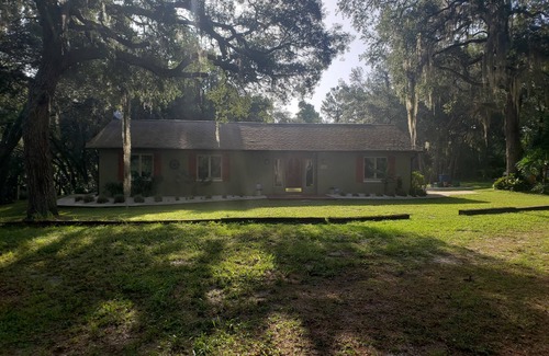 Orange City House | Relaxing quiet 1.5 acre home with private pool.