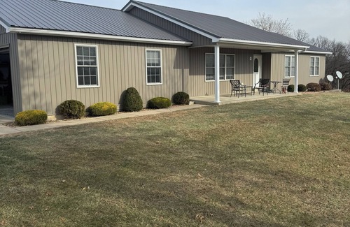 Olney House | Relaxing, Quiet get away where you can enjoy the outdoors.