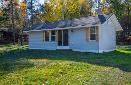 Rhinelander Cabin | Relaxing Retreat….1 bedroom on amazing waterway for all recreational ambitions.