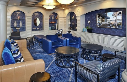 Berkeley Hotel | Relaxing Retreat in Berkeley! Swimming Pool, Pets Allowed, Near Keller Beach
