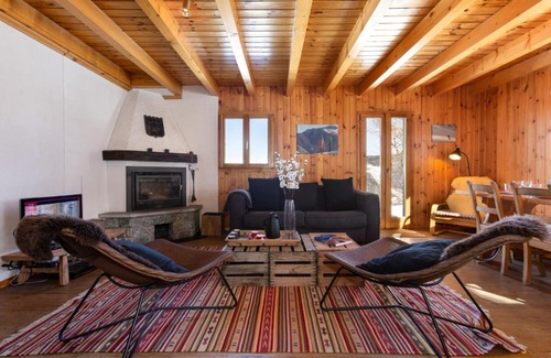 La Tzoumaz Ski Chalet | Relaxing Sauna Chalet for 6 persons SKI IN SKI OUT