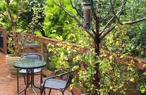 Macclesfield House | Relaxing secluded lodge couples getaway with hot tub