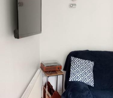 Macclesfield House | Relaxing secluded lodge couples getaway with hot tub