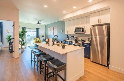 Desert View Village Condo | Relaxing Stay Resort Style Pool Work Desk