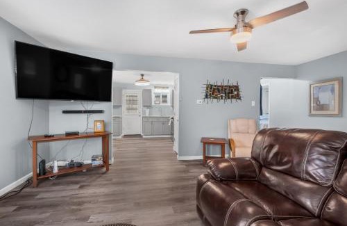 Mercer House | Relaxing Stay with Workspace Wifi Lake Views