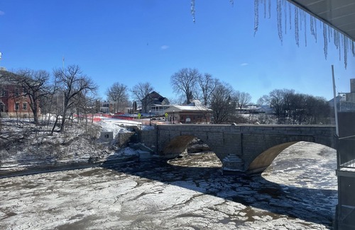 Elkader Apartment | Relaxing Suite A “The Sweetest Suites on the River” on Historic Main Street