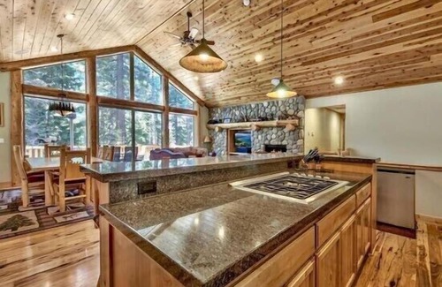 Angora Highlands House | Relaxing Tahoe Home Retreat