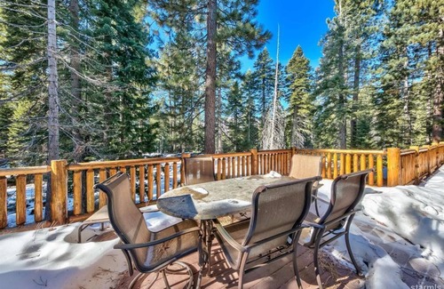 Angora Highlands House | Relaxing Tahoe Home Retreat