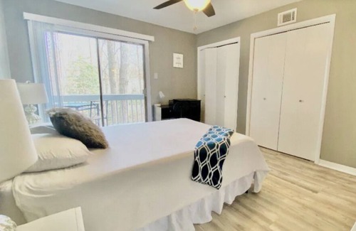 North Chesterfield Condo | Relaxing @ The Owl's Nest: Rolling Hill at Bon Air