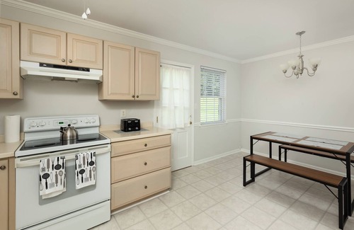 Chapel Hill House | Relaxing UNC Townhome with Pool