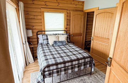 Rapid River Bed & Breakfast | Relaxing Vacation in a Log Home on Big Bay De Noc!