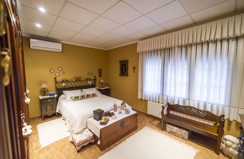Monovar Villa | Relaxing Villa with pool near Alicante