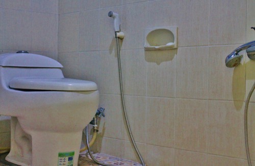 Arjosari House | 'relic room' Guest House31m2 family room/3pax Feel like at home