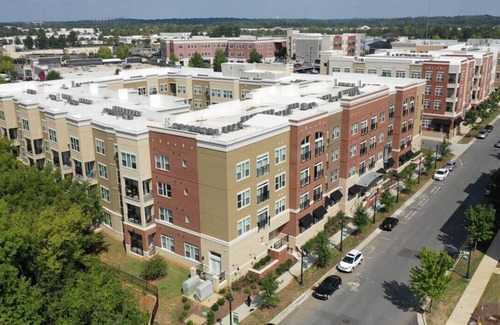 Charlotte Condo | Reluxme | Lux 2BR Near South Charlotte in Ayrsley