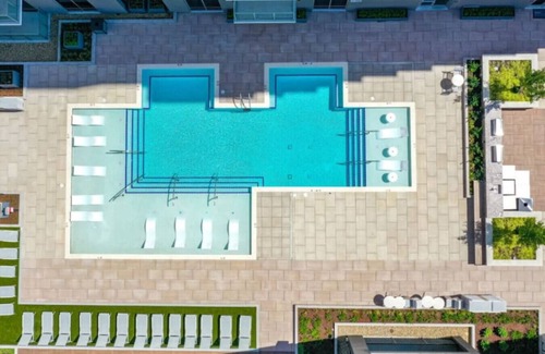 Second Ward Condo | Reluxme | Uptown Lux High Rise Next to Stadiums