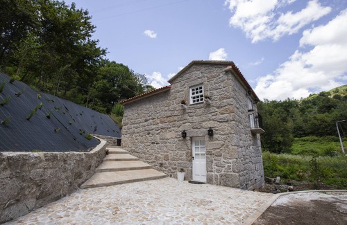 Bico Cottage | Remarkable 1-Bed Cottage in Arcos de Valdevez