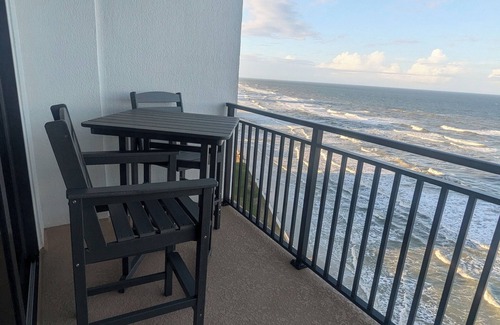 Mardel Beach Condo | Remarkable 15th floor direct ocean view!