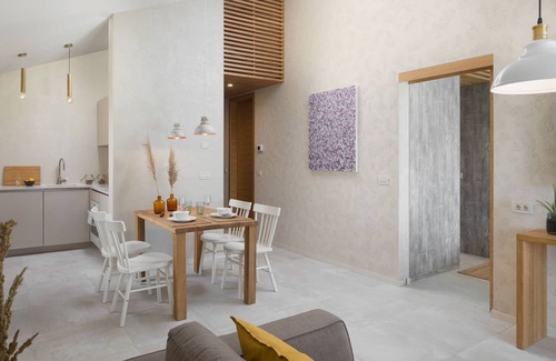 Zrenj House | Remarkable 2-Bed House in Zrenj