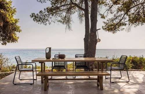 Kardamyli Villa | Remarkable Kardamyli Beachfront Villa |.