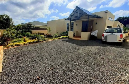 Camp Bestel House | Remarkable 3-Bed House in Pointe aux Piments